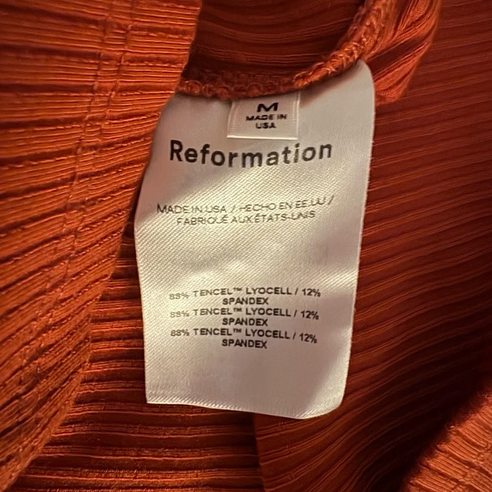 Reformation Rust Ribbed Scoop Neck Long Sleeve Crop Top M